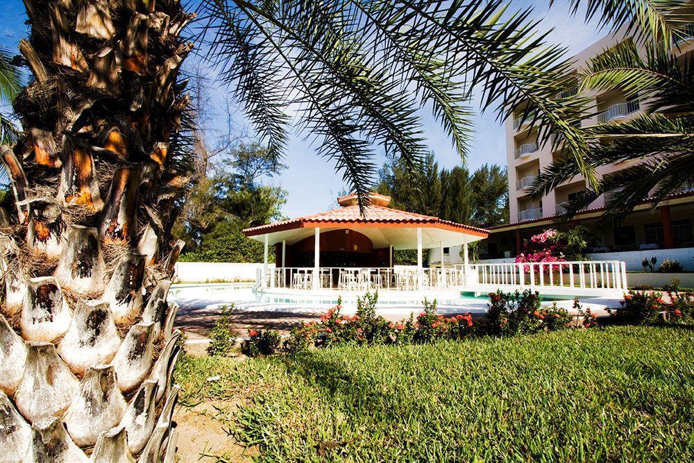 Hotel Bahia Dorada San Luis La Herradura Buitenkant foto